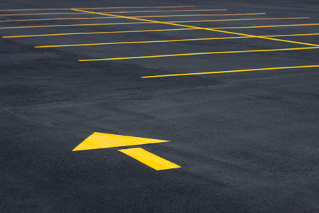 3 benefits of parking lot cleaning